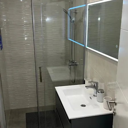 Apartmán Dvosobni S Pogledom Na