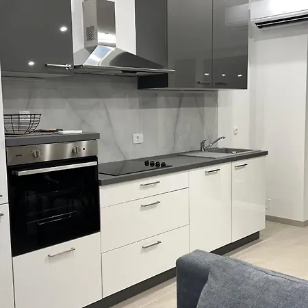 Dvosobni S Pogledom Na Murter