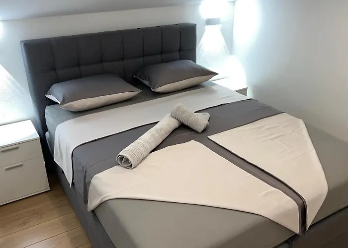 Apartamento Dvosobni S Pogledom Na *