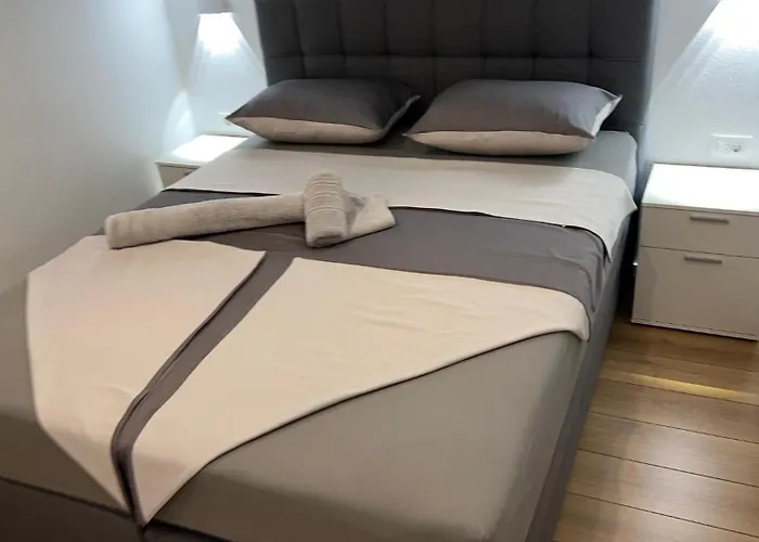 Dvosobni S Pogledom Na Murter