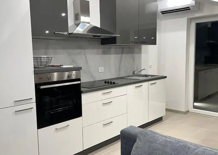 Dvosobni S Pogledom Na Murter