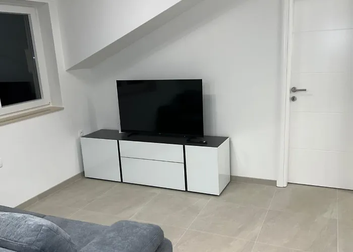 Dvosobni S Pogledom Na Murter